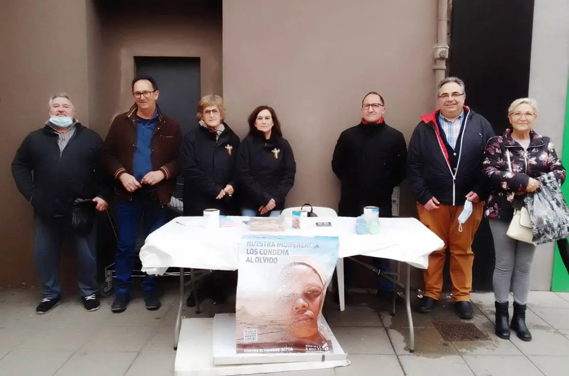 La comarcal de Benetússer ha promovido la organización de mesas petitorias en favor de Manos Unidas. 