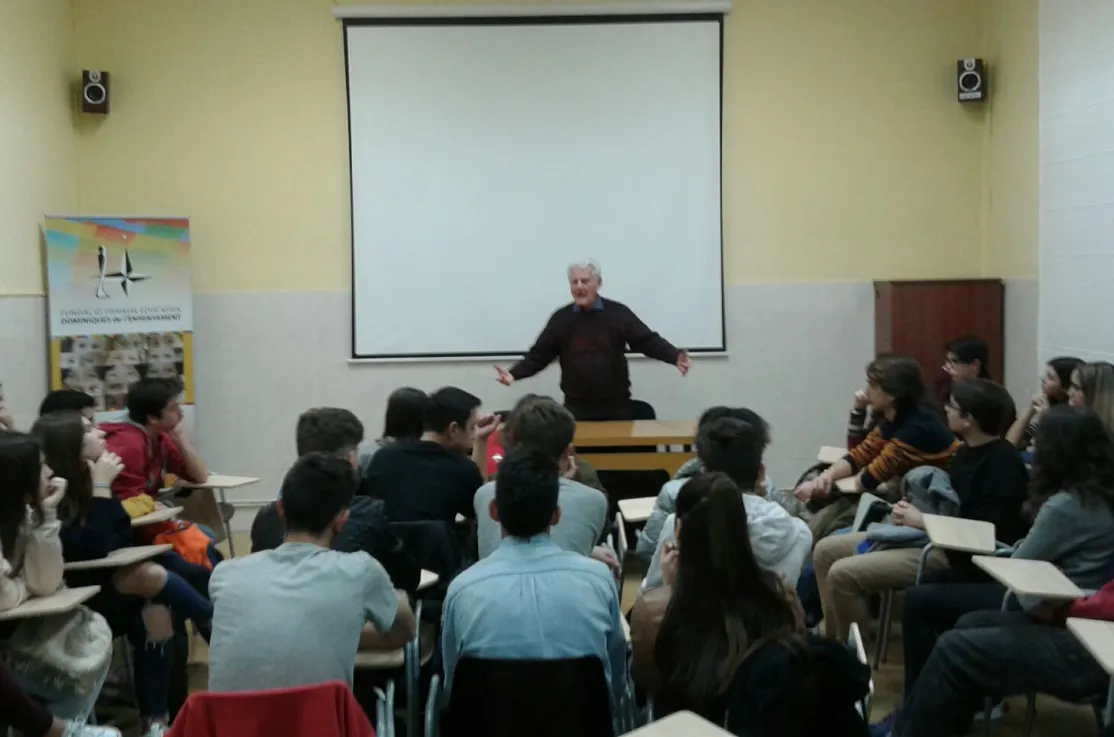 Charlas Mn. Josep Frigola en escuelas de Tarragona