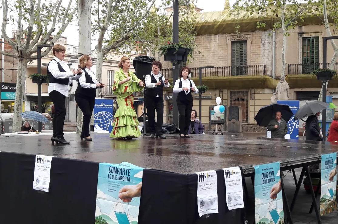 Fiesta de la parroquia de Sant Joan de Horta a favor de Mans Unides