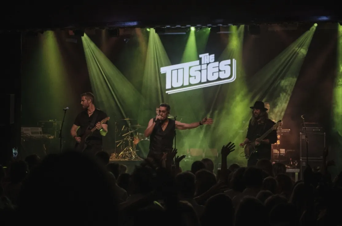 Concierto Benéfico 2025 de THE TUTSIES en la sala LUZ DE GAS