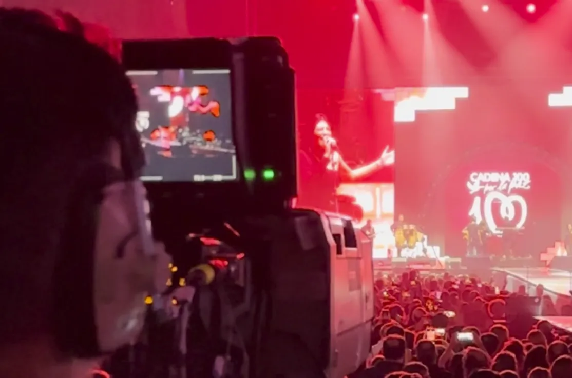 Manos Unidas ONG - «CADENA 100 por la paz», un concierto lleno de solidaridad