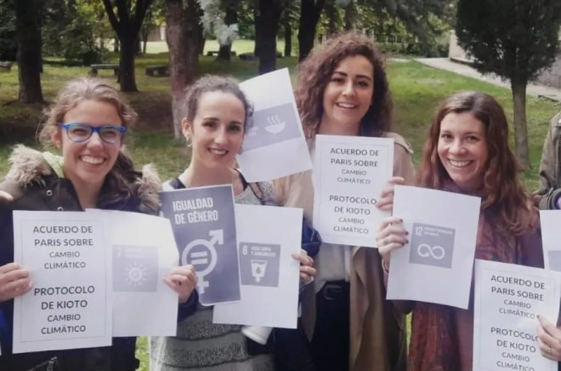 Las jóvenes participantes en las actividades programadas en Polonia durante la COP24 . Foto Manos Unidas