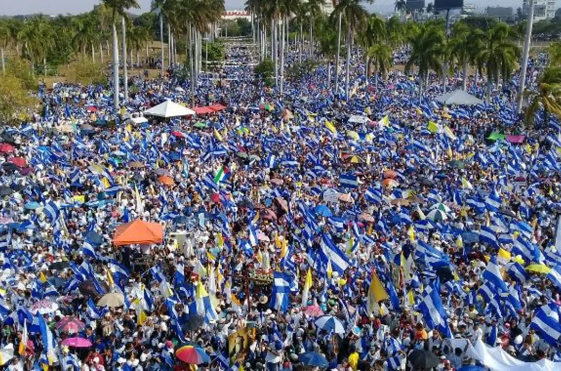 Imagen de una de las marchas vividas en Managua el pasado mes de abril, convocada por la Iglesia para orar por los fallecidos y pedir justicia. Foto Qhubo.com.ni