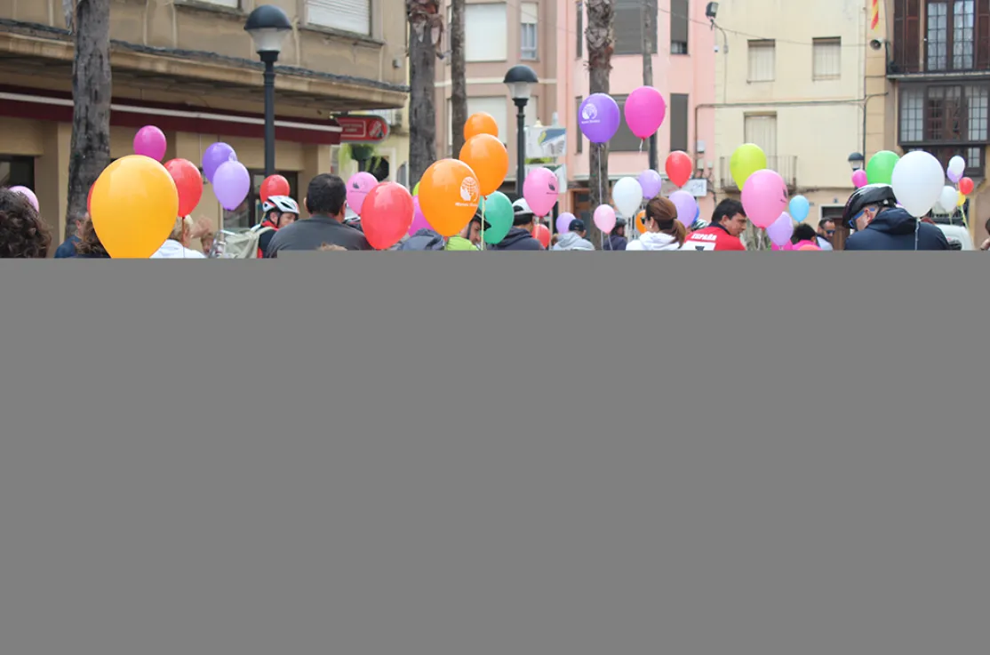 Momento de la salida de la XXVI Marcha Ciclista de la Solidaridad
