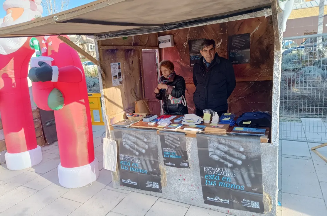 Stand de Manos Unidas Madrid en el Mercado de la Navidad de Collado Villalba