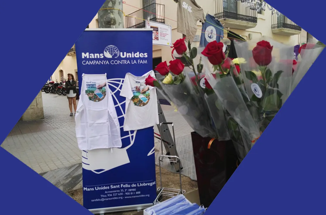 Rosas y libros para Manos Unidas en Vilanova i la Geltrú