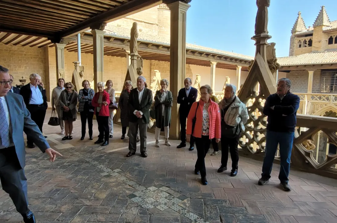 Visita de la delegación de Manos Unidas a la Catedral de Pamplona