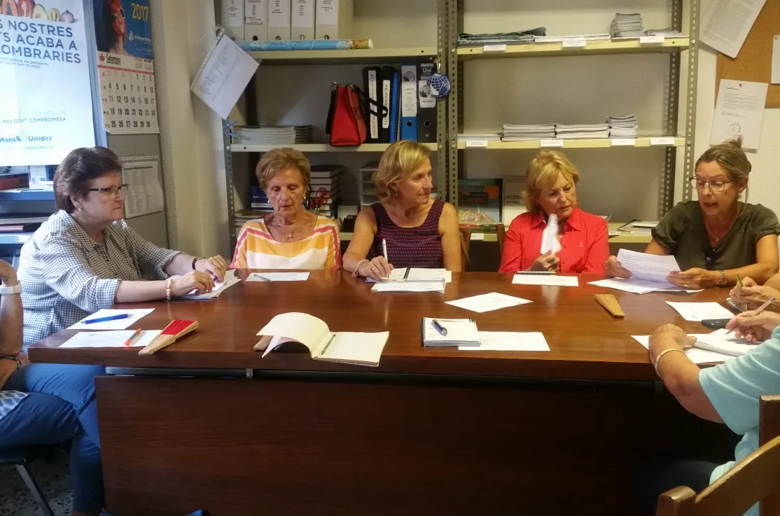 Reunión de voluntarias de Manos Unidas