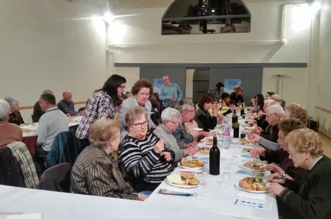 Cena solidaria en Masllorenç