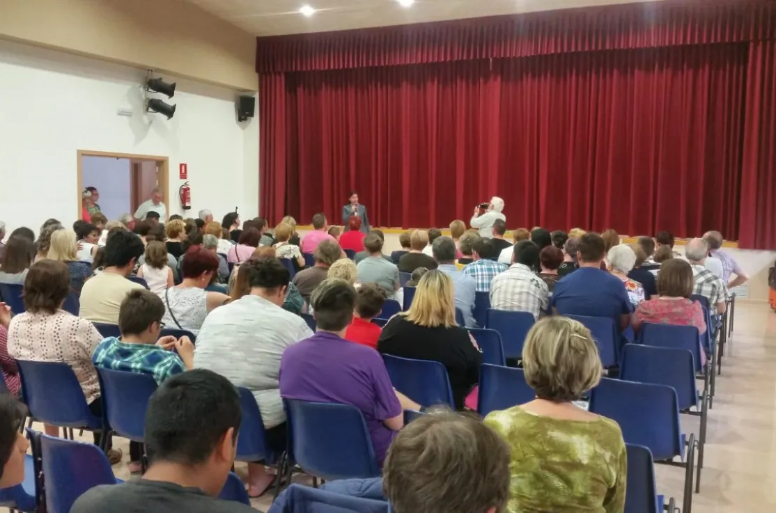 Teatro "El planeta de las sonrisas" en Torreforta