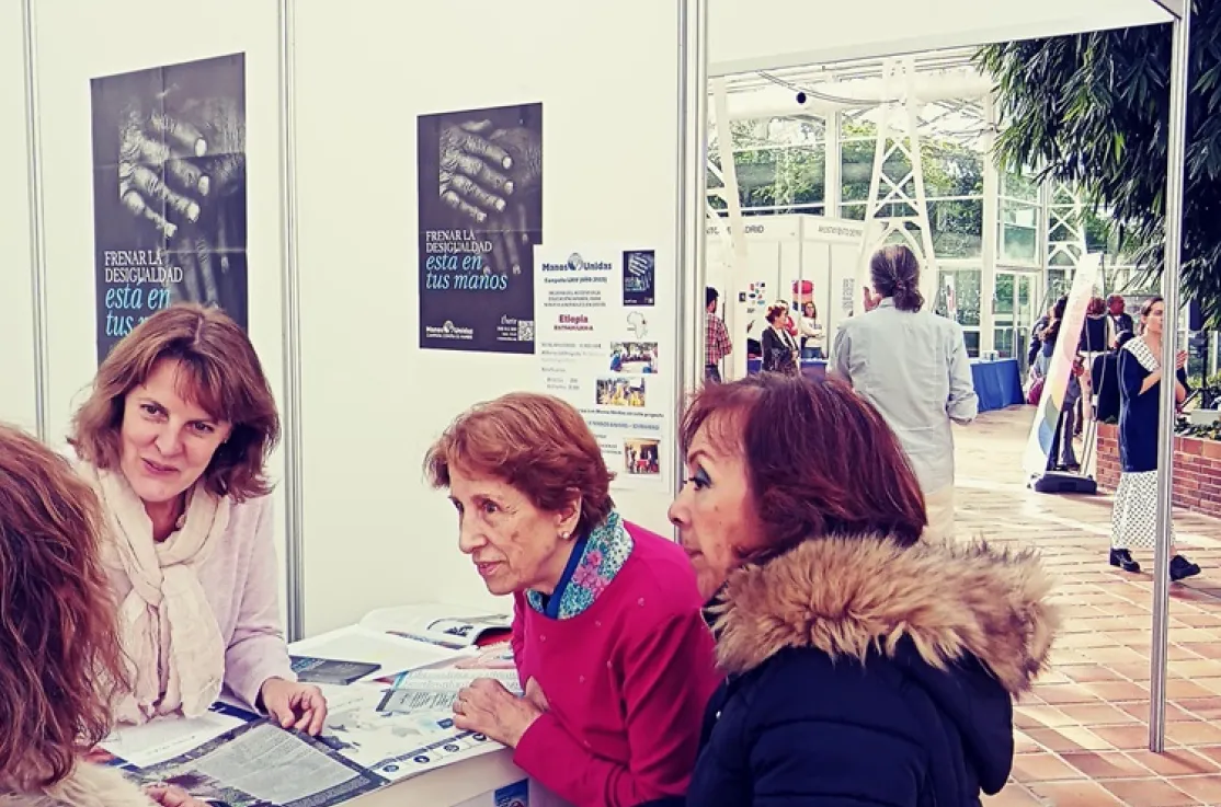 Voluntarias de Manos Unidas en la V Feria del Asociacionismo de Madrid 2023