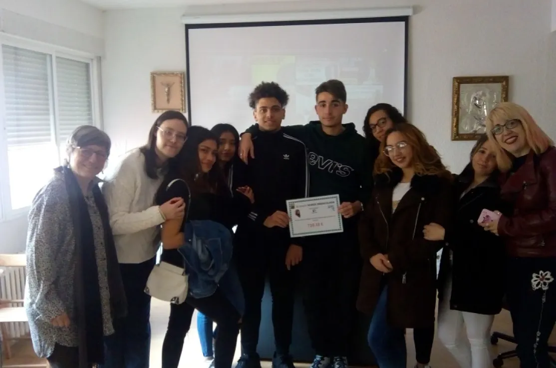 Visita del colegio Maria Inmaculada Fuencarral a Manos Unidas Madrid