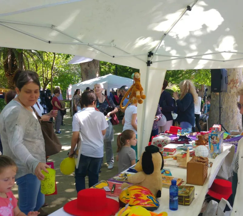02 5