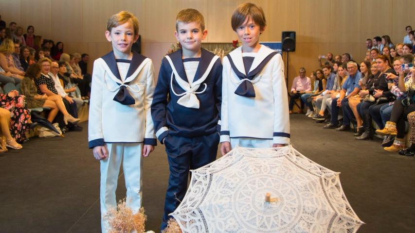 Desfile de Comunión benéfico. Vannu 2019