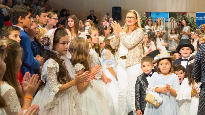 Desfile de Comunión benéfico. Vannu 2019