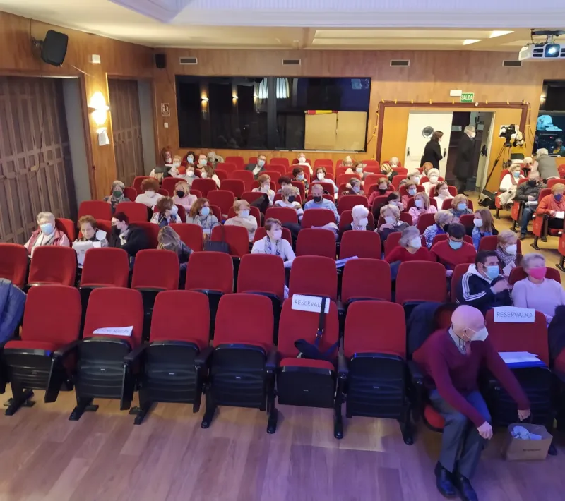 Asistentes a la Asamblea Diocesana Anual de Manos Unidas Valencia.