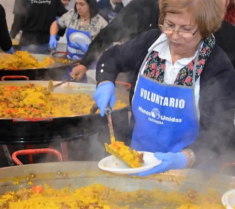 Voluntarios de Manos Unidas trabajando en actividades de la Organización. Foto: Manos Unidas