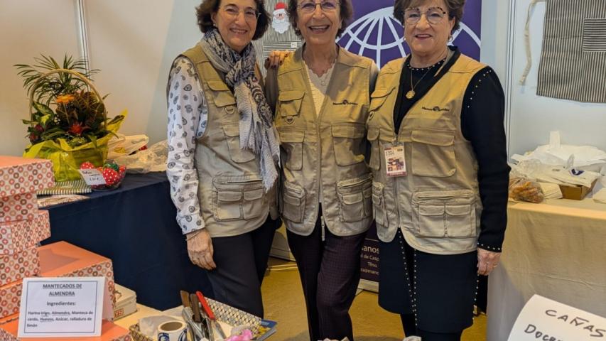Celia, responsable de la Comarcal de Manos Unidas de Caspe, estuvo acompañada por voluntarias de Caspe
