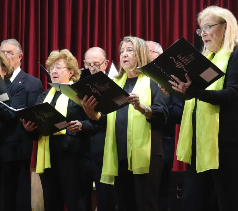 Actuación del Coro del Colegio de Médicos de Valencia.