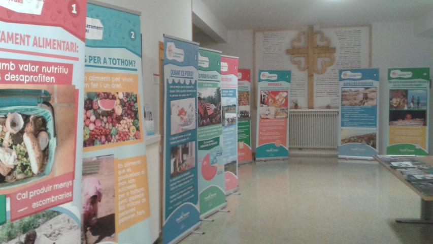 Exposición del Despilfarro Alimentario en la sede de la delegación
