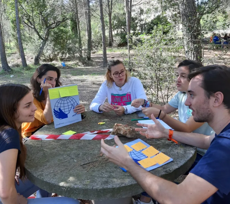 Los jóvenes disfrutaron un entorno natural que invita a aprender a protegerlo.