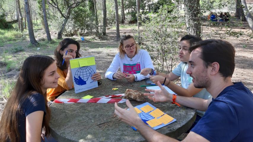 Los jóvenes disfrutaron un entorno natural que invita a aprender a protegerlo.