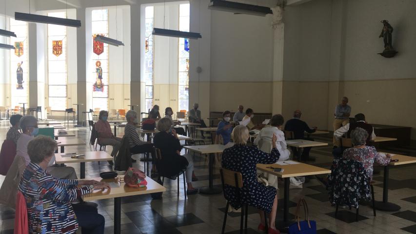 Presentación de nuevos voluntarios en la delegación de Pamplona de Manos Unidas