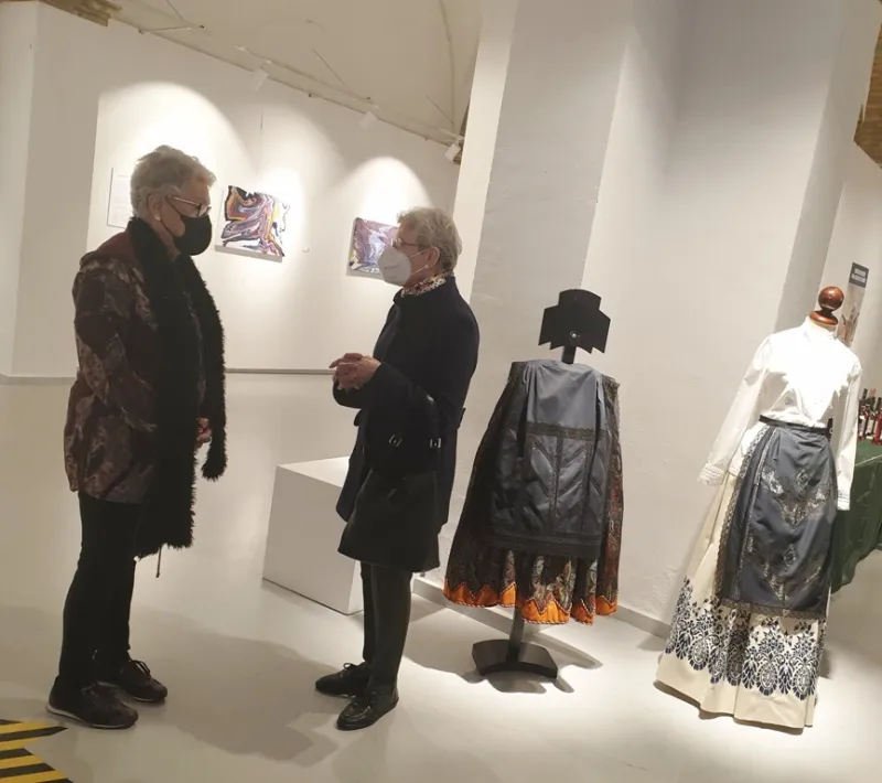 Rastrillo Solidario organizado por la comarcal de Requena de Manos Unidas Valencia.