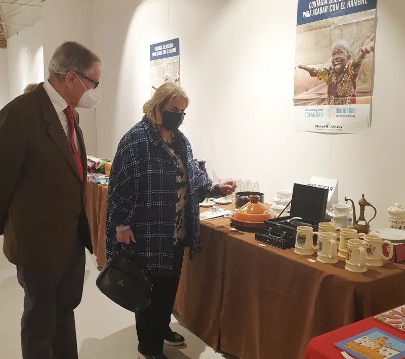 Rastrillo Solidario organizado por la comarcal de Requena de Manos Unidas Valencia.