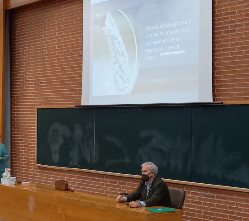 Charla a estudiantes de Relaciones Internacionales de la Universidad de Navarra