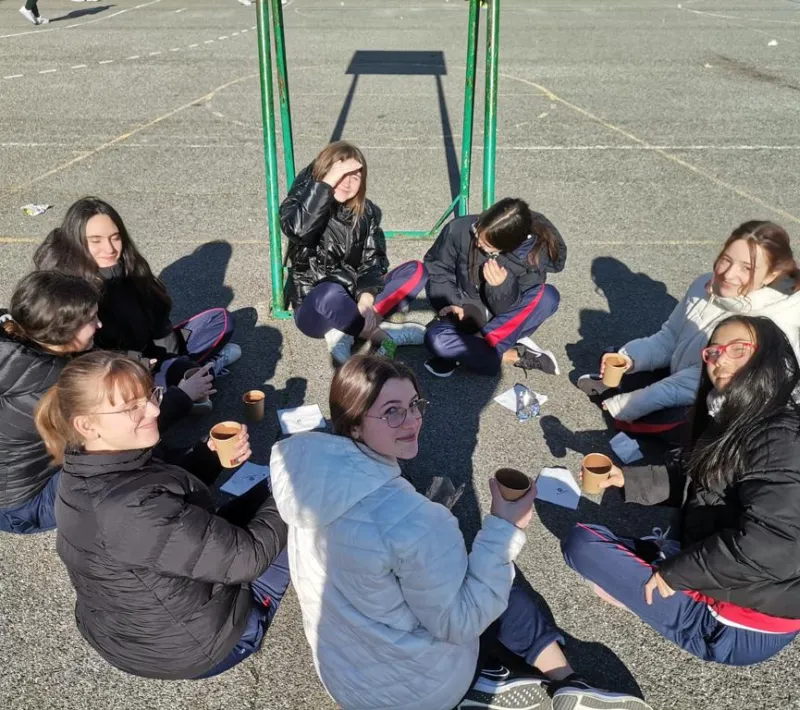 Chocolatada en el Colegio Regina Pacis de Burlada