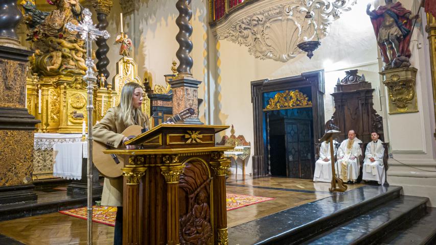 Celebración en la Parroquia de Cariñena del X Aniversario de vida sacerdotal de D. Freddy Pérez