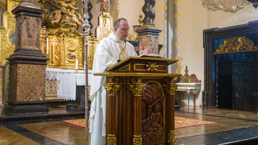 Celebración en la Parroquia de Cariñena del X Aniversario de vida sacerdotal de D. Freddy Pérez