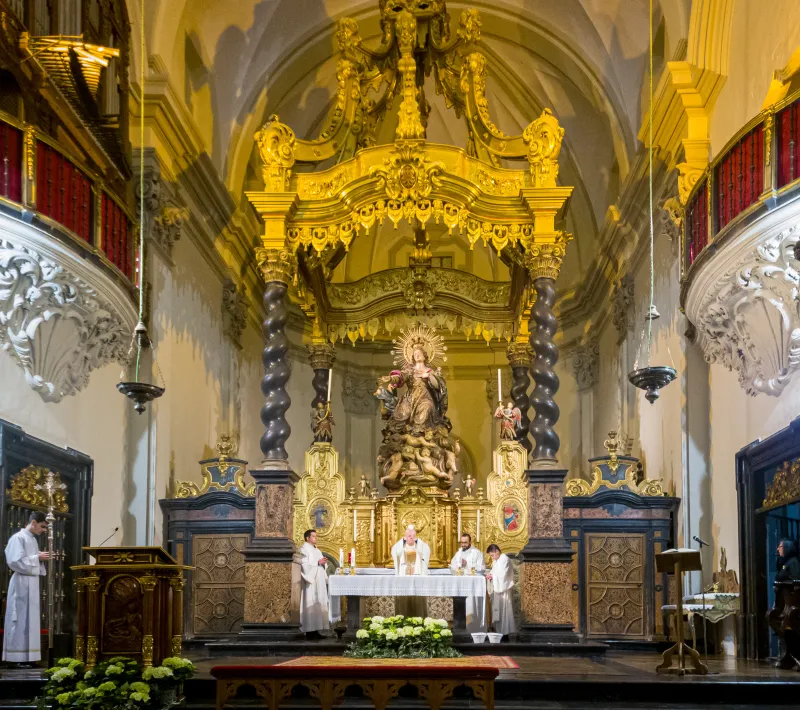 Celebración en la Parroquia de Cariñena del X Aniversario de vida sacerdotal de D. Freddy Pérez