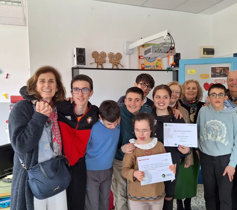 "El Equipo A" vídeo ganador de la final autonómica de Navarra del XV Festival de Clipmetrajes de Manos Unidas