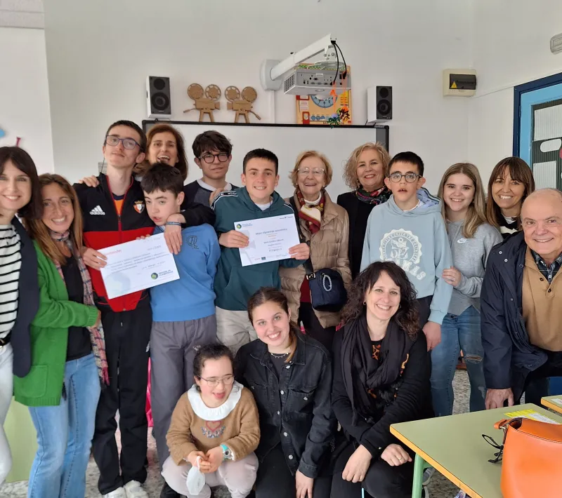 "El Equipo A" vídeo ganador de la final autonómica de Navarra del XV Festival de Clipmetrajes de Manos Unidas