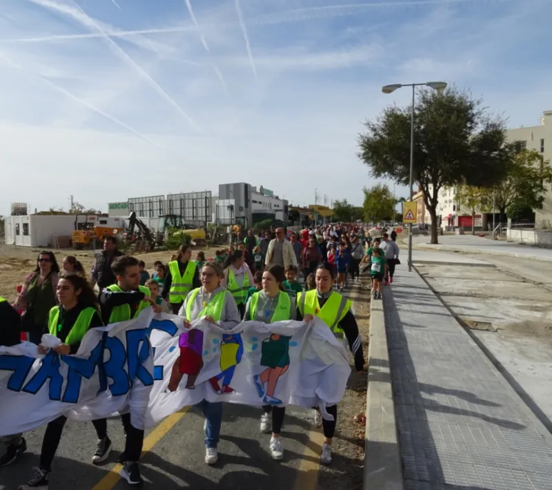 2025 11 09 marcha solidaria manos unidas12