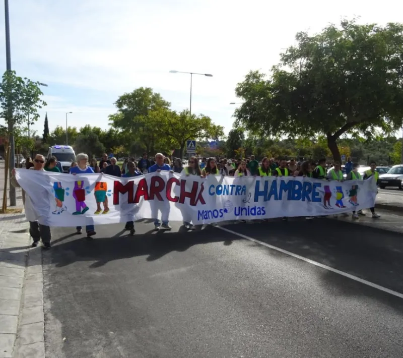 2025 11 09 marcha solidaria manos unidas7