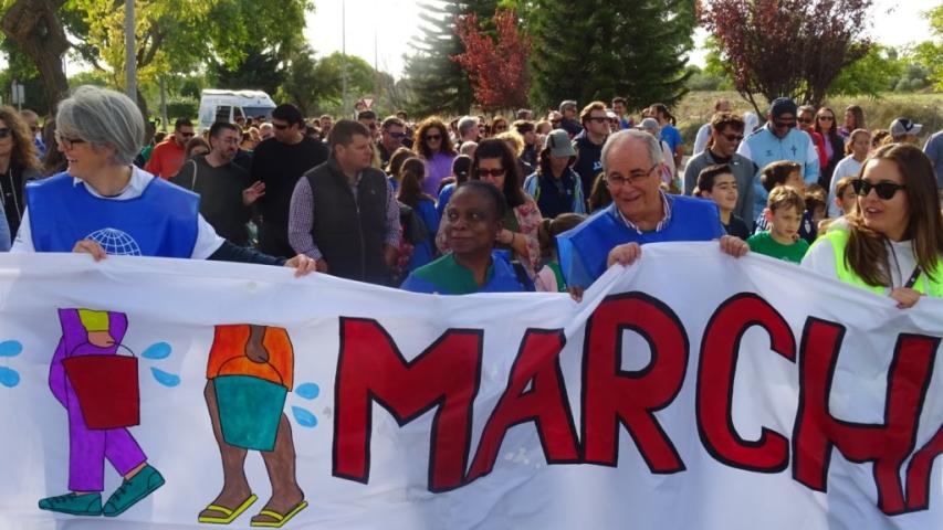 2025 11 09 marcha solidaria manos unidas9