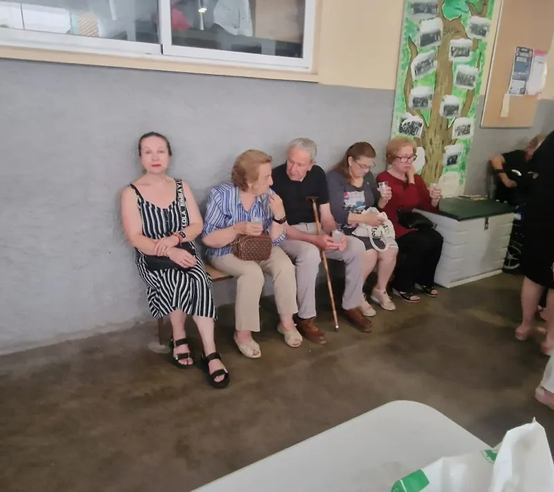 Aperitivo solidario en Benetússer Manos Unidas Valencia