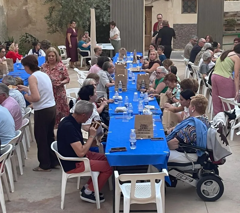Cena solidaria en Requena