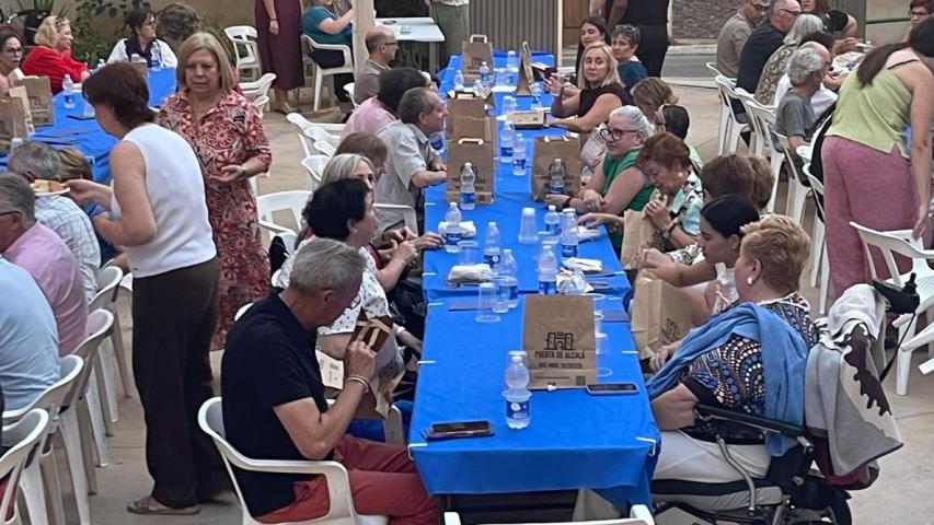 Cena solidaria en Requena