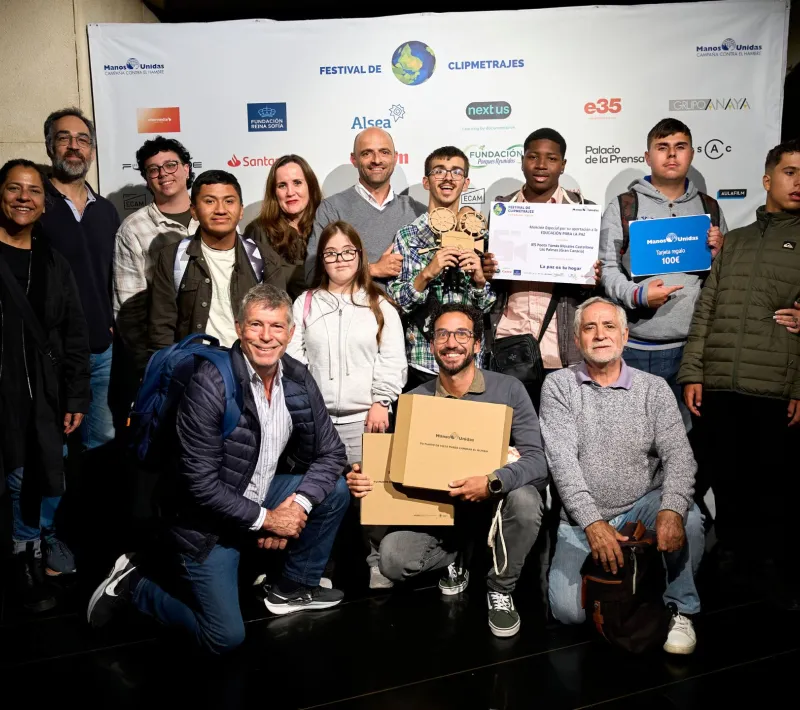 Participantes y asistentes a la Gala Nacional de Clipmetrajes en la categoría Escuelas que volaron desde Gran Canaria a Madrid.