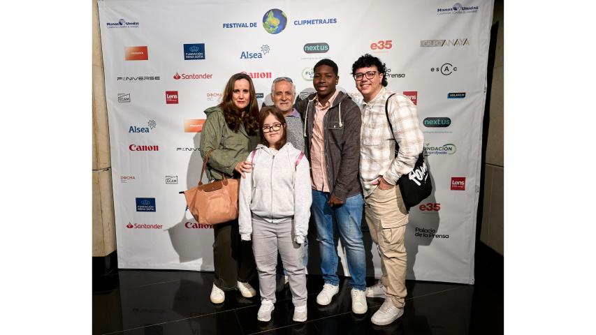 Participantes y asistentes a la Gala Nacional de Clipmetrajes en la categoría Escuelas que volaron desde Gran Canaria a Madrid.