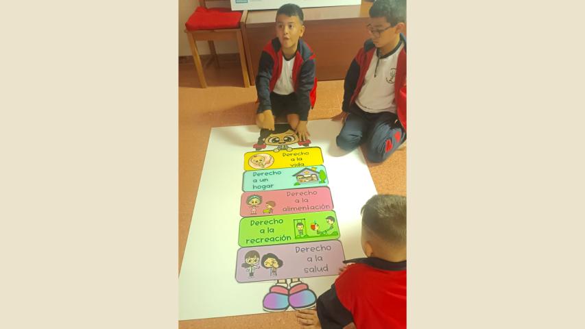 Estudiantes de primaria durante actividad de sensibilización.
