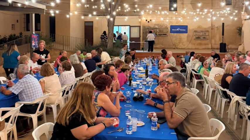 Cena solidaria en Requena