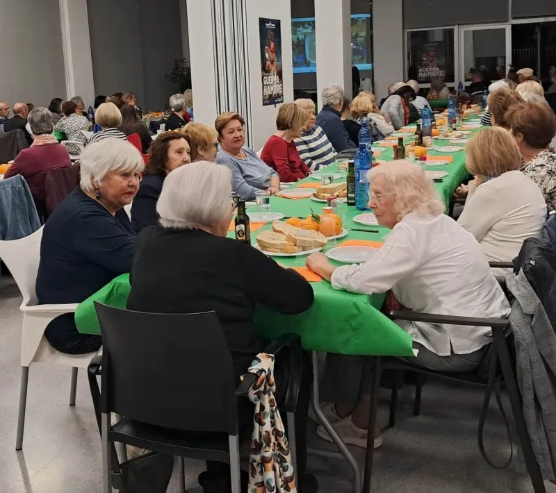 cena del hambre en Foyos Manos Unidas Valencia