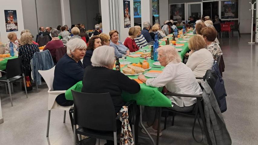 cena del hambre en Foyos Manos Unidas Valencia