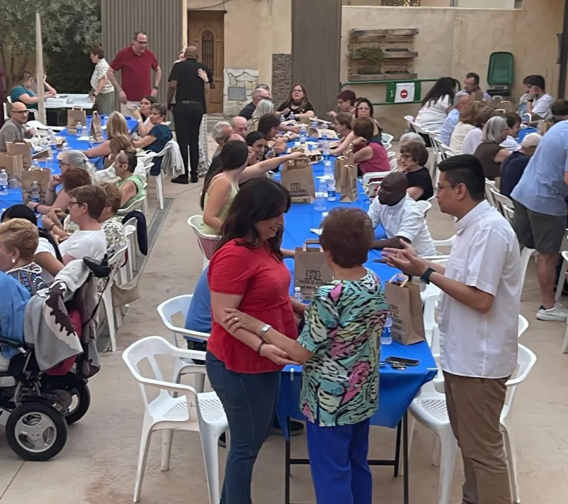 Cena solidaria en Requena