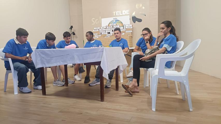 Momento de la obra de teatro de las V Jornadas por un Mundo Mejor celebradas en Telde, Gran Canaria.